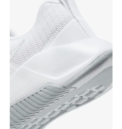 Кроссовки женские Nike Mc Trainer 3 White FQ1830-100