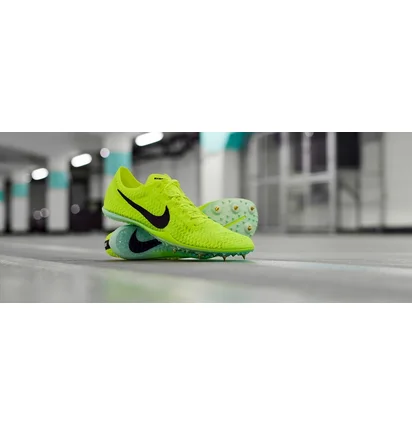 Кросівки чоловічі Nike Zoom Mamba V Yellow DR9945-700