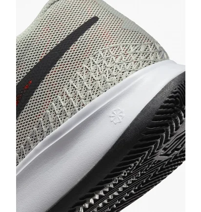 Кросівки чоловічі Nike Kyrie Flytrap 6 Basketball Shoes White Dm1125-002
