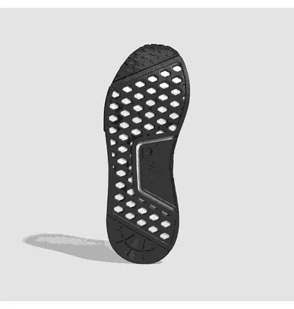 Кроссовки мужские Adidas Nmd R1 Black Ee5085