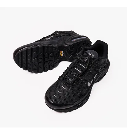 Кросівки чоловічі Nike Air Max Plus Utility Black Fd0670-001