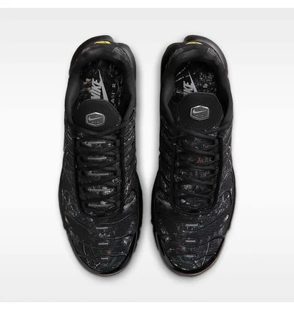 Кросівки чоловічі Nike Air Max Plus Black Wood Camo Black IQ0301-070