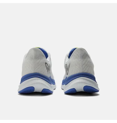 Кросівки чоловічі New Balance Fuelcell Propel V4 Beige MFCPRCW4