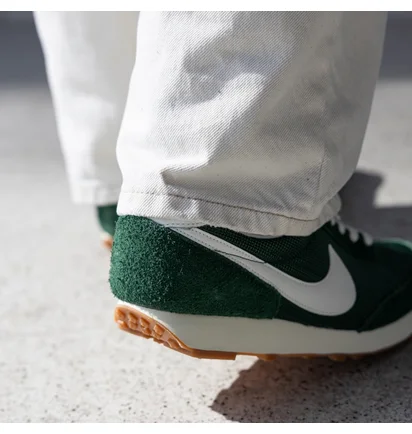 Кросівки жіночі Nike Daybreak Vintage Fir Green DX0751-301