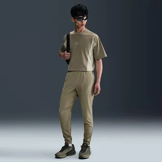 Штаны мужские Nike Sportswear Air Run Olive HM0189-276