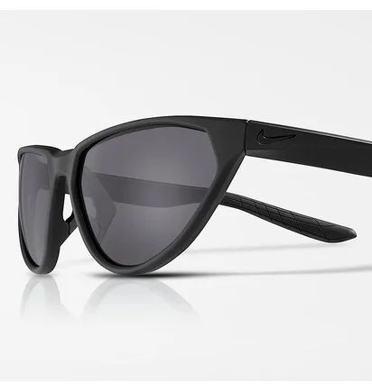 Очки унисекс Nike Maverich Fierce Black DJ0800-010