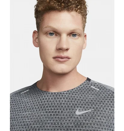 Лонгслив мужской Nike Dri-Fit Adv Techknit Ultra Grey Dv4194-010
