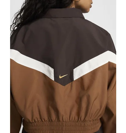 Куртка женская Nike Sportswear Brown HF5956-220
