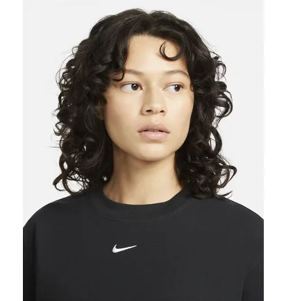 Футболка женская Nike T-Shirt W Nsw Essntl Tee Bf Lbr Black DN5697-010