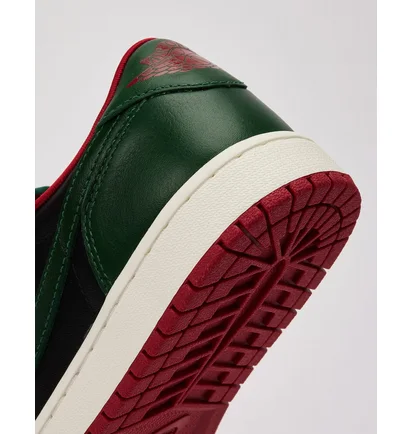 Кроссовки женские Air Jordan 1 Retro Low Og Black/Green CZ0775-036