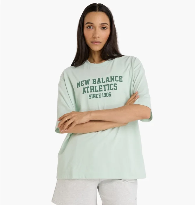 Футболка жіноча New Balance Athletics Varsity Green WT51909CYS