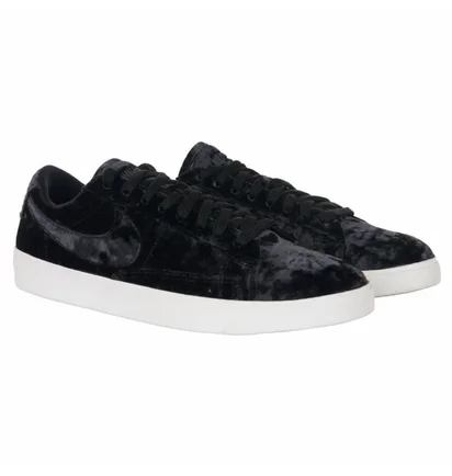 Кроссовки женские Nike W Blazer Low Lx Black AA2017-003