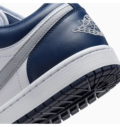 Кроссовки мужские Air Jordan 1 Low Midnight Navy Blue/White 553558-141