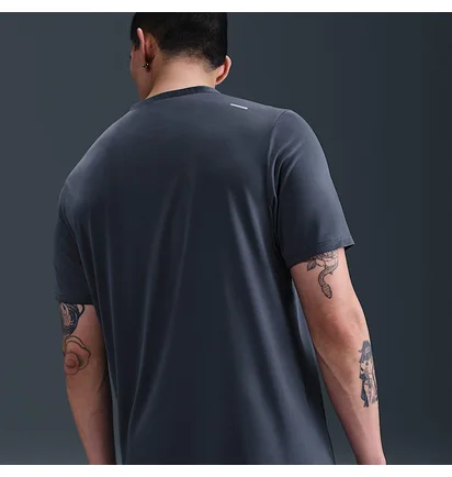 Футболка мужская Nike Dri-Fit Black IF0395-402