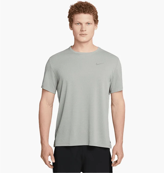 Футболка мужская Nike Dri-Fit Miler Uv T-Shirt Grey DV9315-098