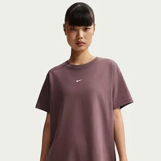 Футболка женская Nike Sportswear Classic Violet IH7601-502