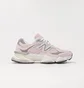 Кросівки жіночі New Balance 9060 Beige/Pink U9060LBC