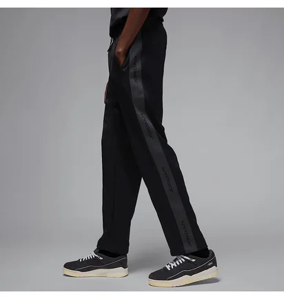 Спортивний костюм чоловічий Air Jordan Essentials Black HF9339-010__HF9341-010