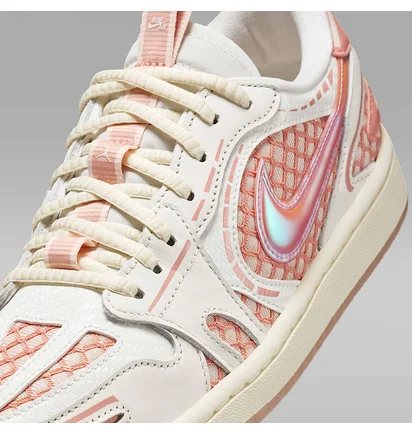 Кросівки жіночі Air Jordan 1 Low White/Pink HQ2186-180