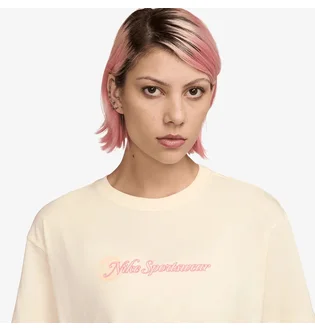 Футболка женская Nike Club Ss Crop Yellow HV4947-110