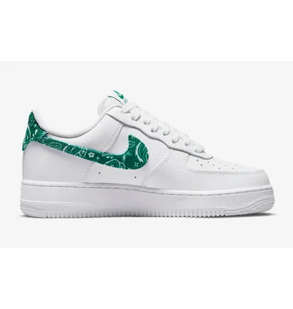 Кросівки жіночі Nike Air Force 1 Low '07 Essential White Green W White/Green DH4406-102
