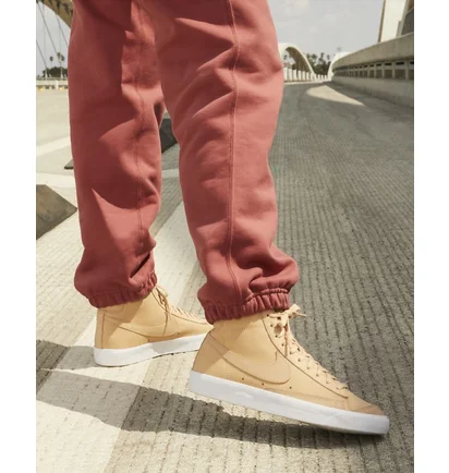 Кросівки жіночі Nike Blazer Mid Premium Beige Dq7572-200