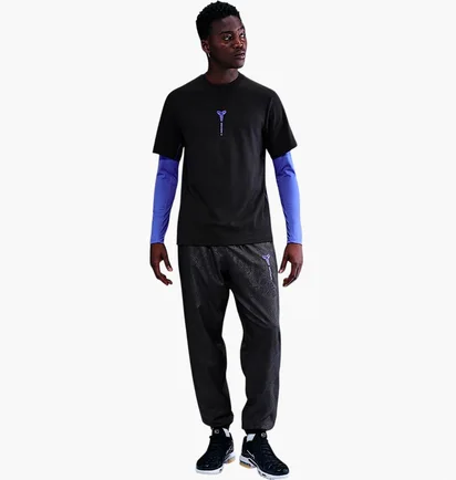 Футболка чоловіча Nike Fc Barcelona Kobe Black HQ1821-010