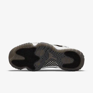 Кроссовки женские Air Jordan 11 Retro Black/White AR0715-010