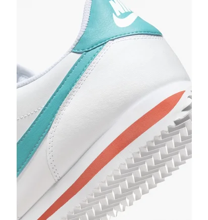 Кросівки чоловічі Nike Cortez Shoes White DM4044-103