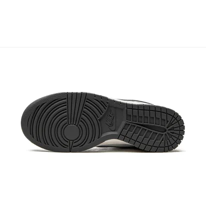 Кросівки жіночі Nike Wmns Dunk Low White/Grey DD1503-117