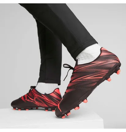 Бутсы унисекс Puma Attacanto Black 107477-03