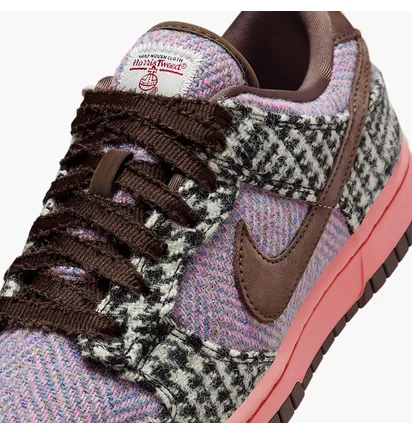 Кроссовки женские Nike Dunk Low X Harris Tweed Violet/Brown HQ5036-902