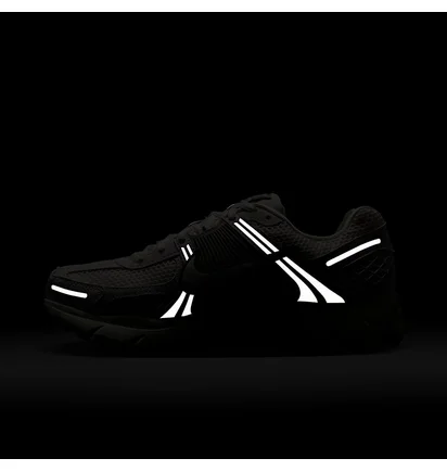 Кроссовки женские Nike Air Zoom Vomero 5 White FJ2028-103