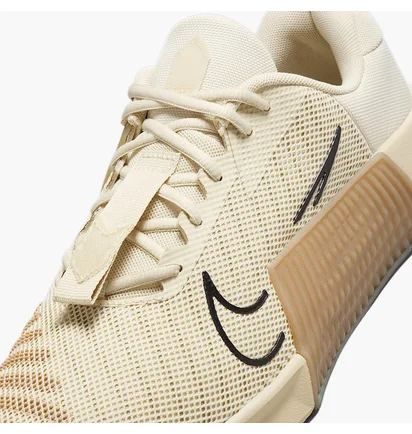 Кросівки чоловічі Nike Metcon 9 Beige DZ2617-200