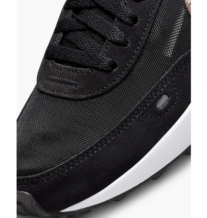 Кросівки жіночі Nike Waffle One Se Black DJ9776-001
