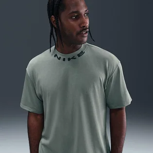 Футболка мужская Nike Sportswear Grey HV0140-364