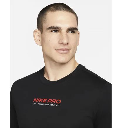 Футболка чоловіча Nike Mens Training T-Shirt Black DM5677-010
