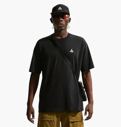 Футболка мужская Nike Acg Df Tee Lse 12Mo Camp Lt Black IH1288-010