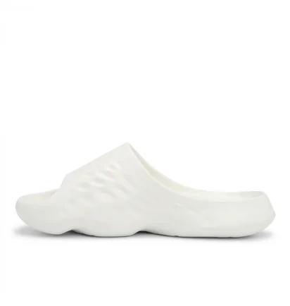 Тапочки унисекс New Balance Fresh Foam Mrshn White Sufhupw3