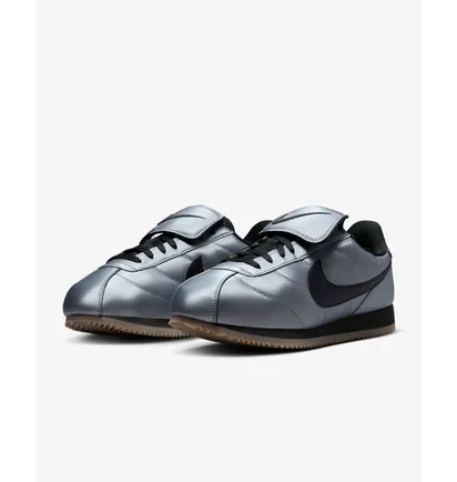 Кроссовки мужские Nike Cortez Se Metallic HQ3490-099