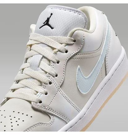 Кроссовки женские Air Jordan 1 Low Year Of The Snake Beige/White HF4080-001