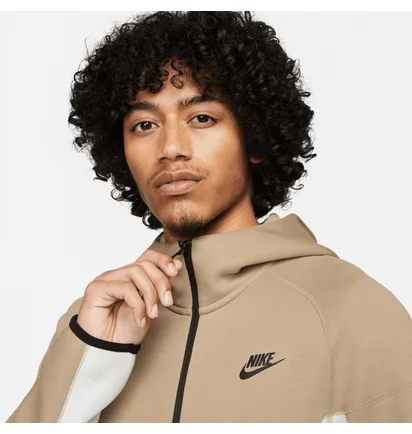 Толстовка чоловіча Nike Sportswear Tech Fleece Windrunner Full-Zip Hoodie Beige/White FB7921-121