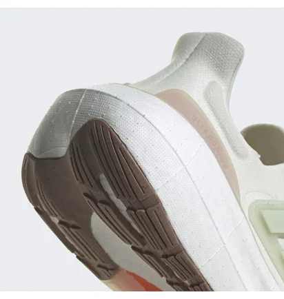 Кросівки жіночі Adidas Ultraboost Light Running Shoes White HQ6348