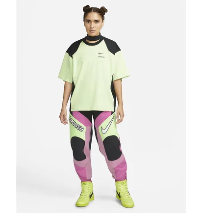 Футболка унісекс Nike Short-Sleeve T-Shirt Yellow CV0549-358