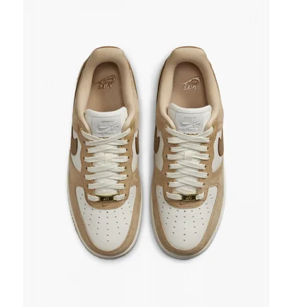Кросівки жіночі Nike Air Force 1 Lxx Brown DX1193-200
