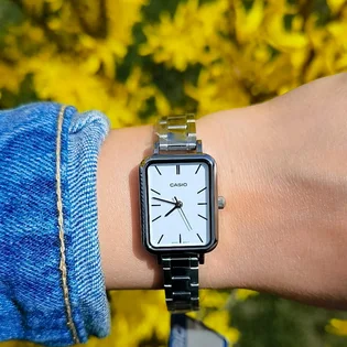 Часы женские Casio Timeless Collection LTP-V009D-7E