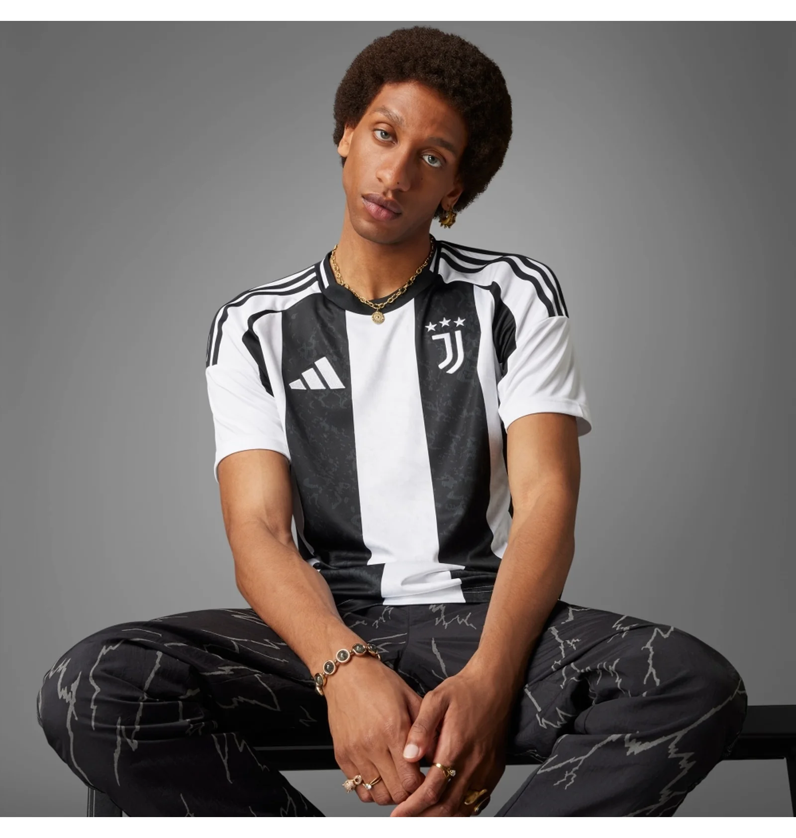 ᐉ Футболка чоловіча Adidas Juventus 24/25 Home Jersey White/Black