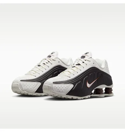 Кроссовки женские Nike Shox R4 Sail Fauna Brown White/Black AR3565-104
