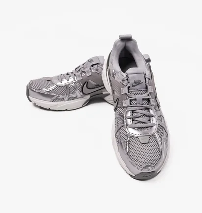 Кроссовки женские Nike V2K Run Grey FD0736-008