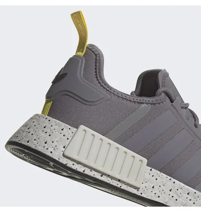 Кроссовки мужские Adidas Nmd_R1 Shoes Grey Gx9534